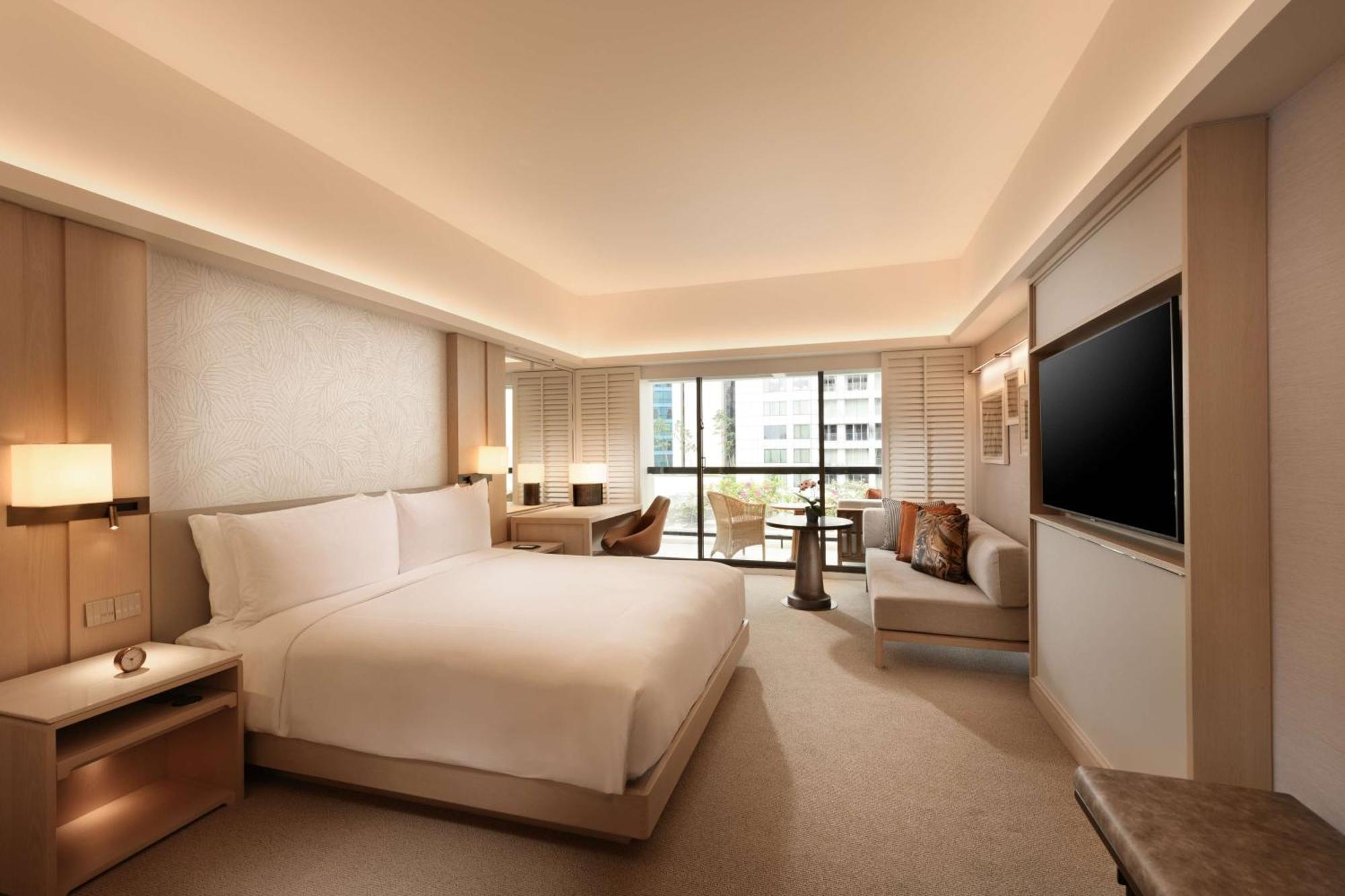 King Premium Balcony Room